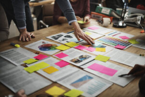 brainstorming de empresas para elegir un gabinete de prensa